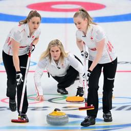 Men's Short Track Speed Skating...