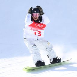 山岳スキー 選手たちがスキーに装着している「シール」とは？